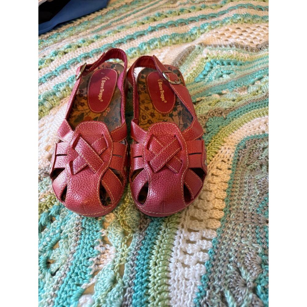 Baretraps Pink "Follow" leather basketweave strappy sandals 9M